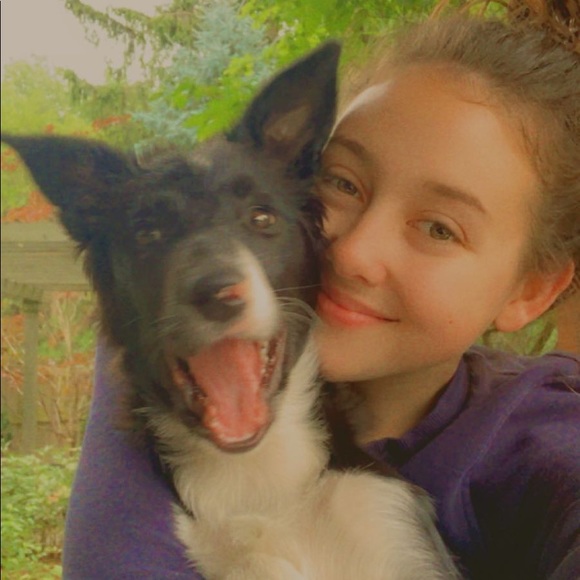 Meet your Posher, Emily - Picture 1 of 1